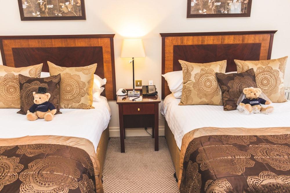 Audleys Wood Hotel, Basingstoke Esterno foto