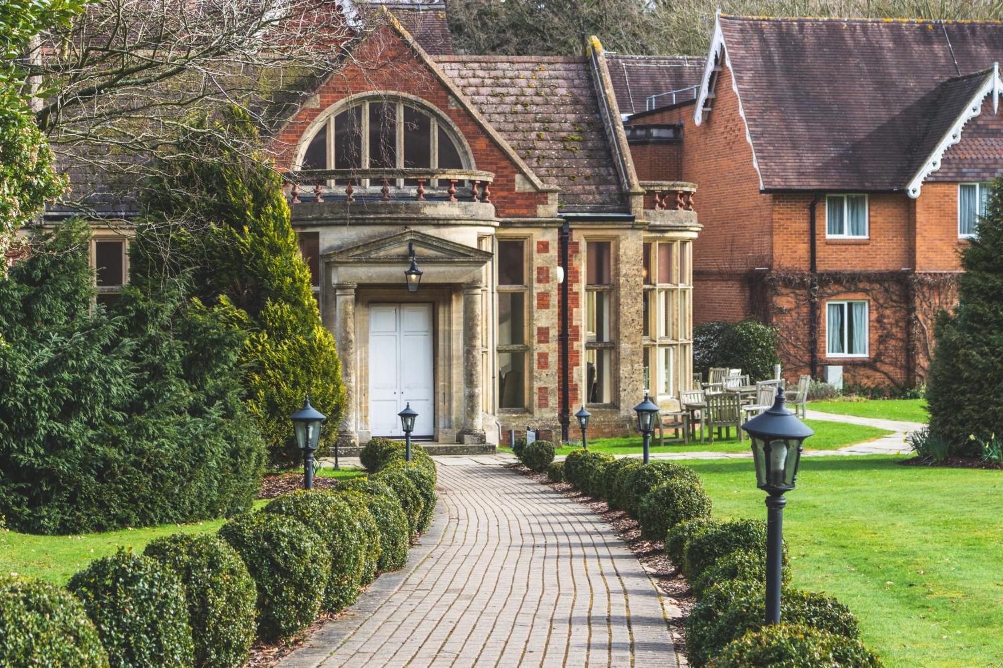 Audleys Wood Hotel, Basingstoke Esterno foto