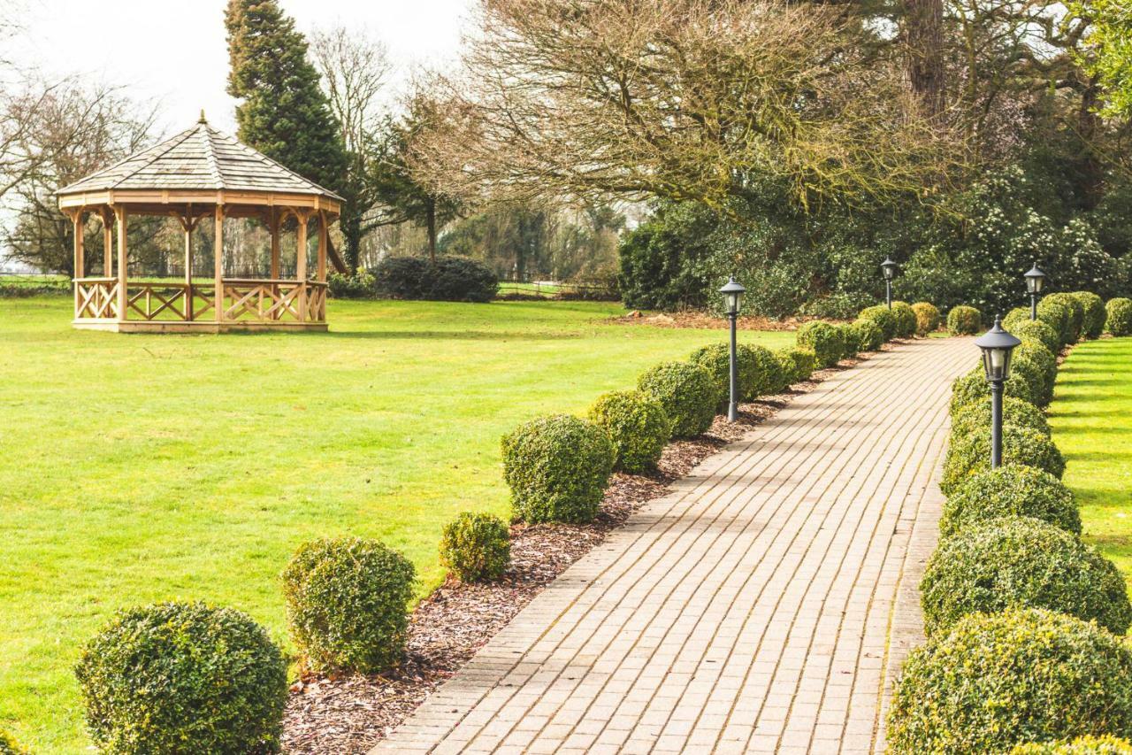 Audleys Wood Hotel, Basingstoke Esterno foto