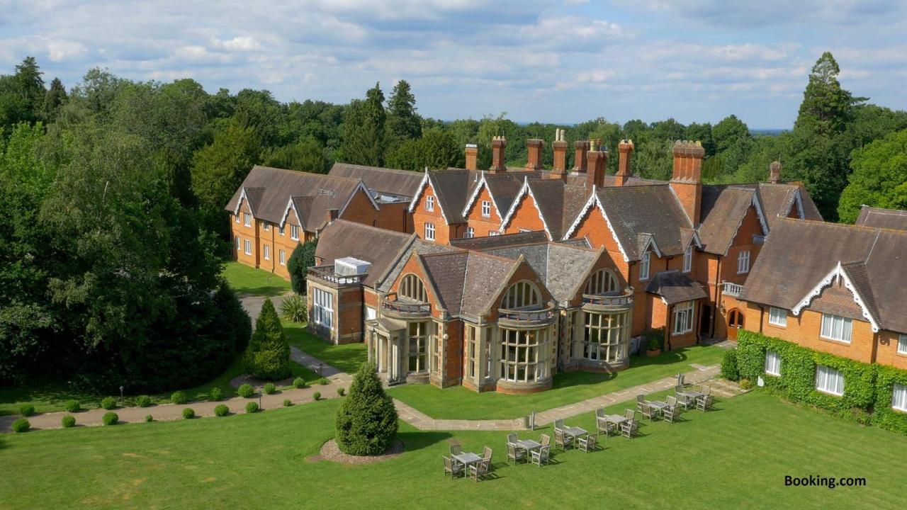 Audleys Wood Hotel, Basingstoke Esterno foto